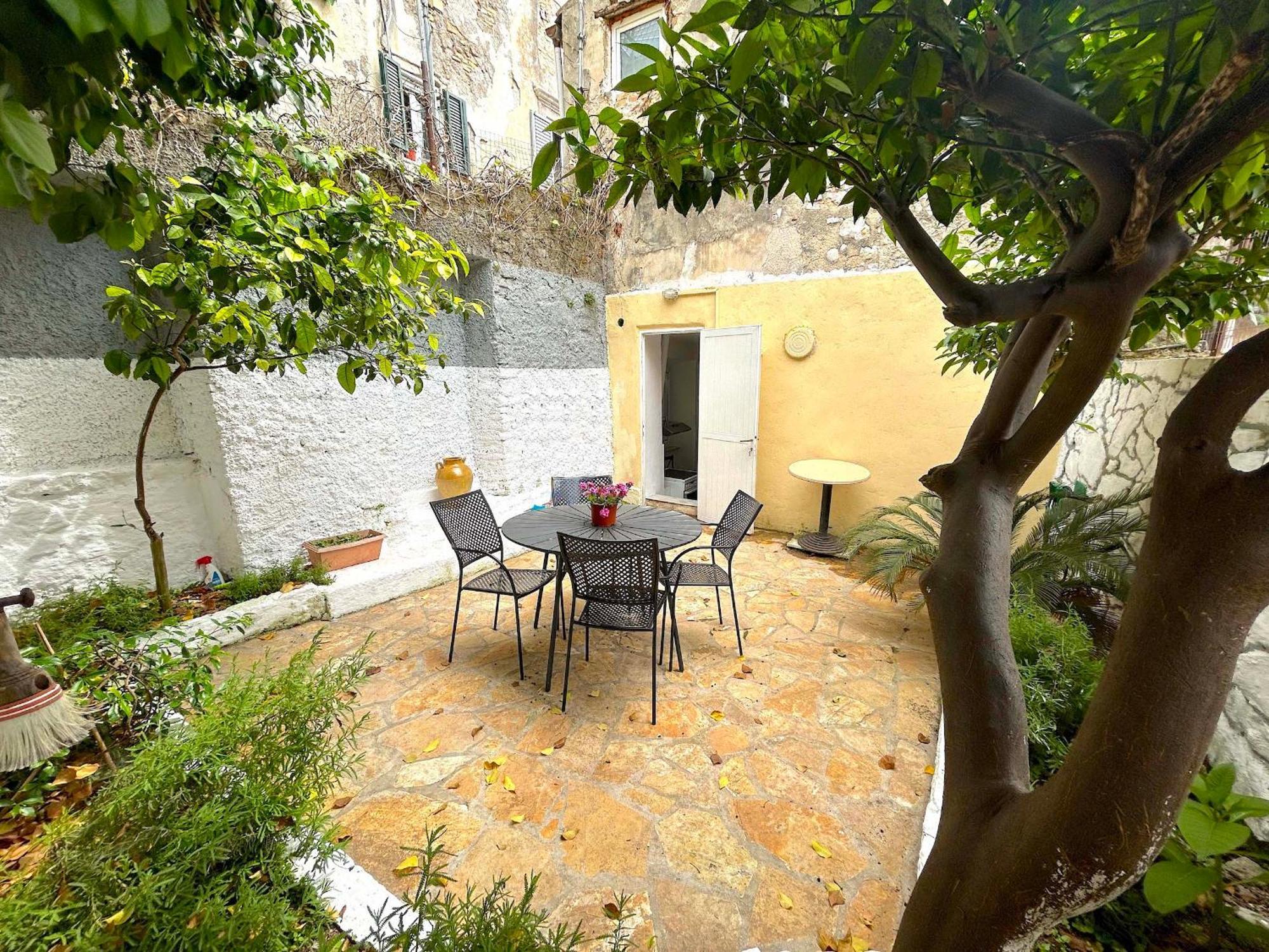 Traditional House With Ivy Garden Corfu  Экстерьер фото